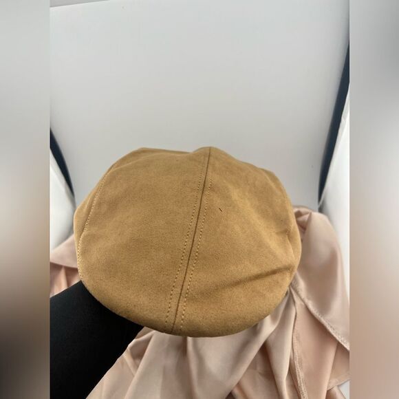 Classic Beige Suede Newsboy Flat Cap - Picture 5 of 9